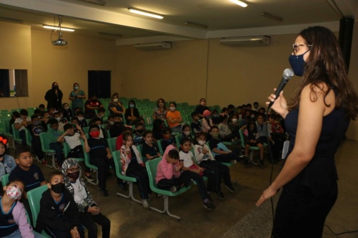 Escola estadual realiza ação de sensibilização em alusão ao Dia Internacional da Síndrome de Down