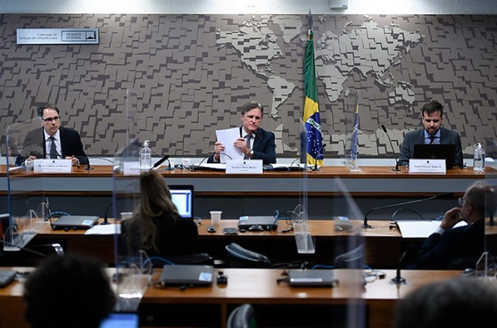 Após impasse, CI começa a analisar indicações para Anatel