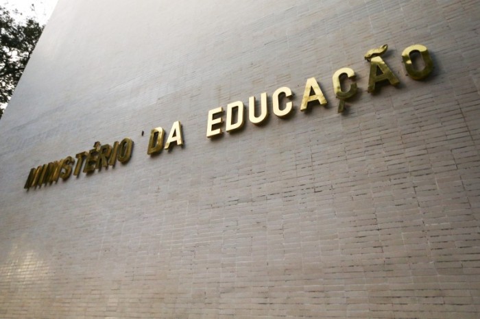 Ministro da Educação diz que alocação de recursos segue legislação