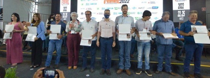 Governador participa de abertura da Feira do Agronegócio Mineiro e entrega de certificados do programa Certifica Minas Café