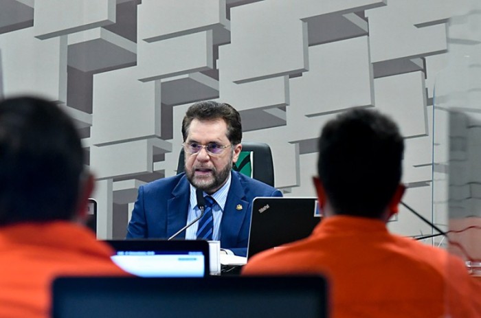 Analistas e sindicalistas questionam venda de refinaria da Petrobras no AM