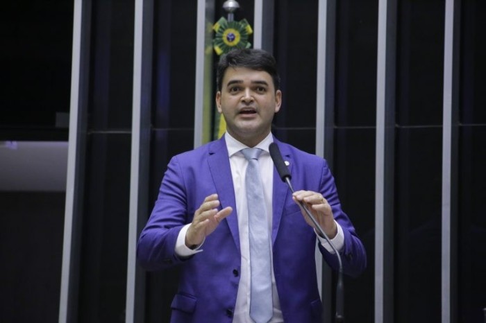 Projeto amplia regra sobre prisão civil de devedor de pensão alimentícia