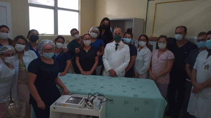 Fundhacre capacita enfermeiros para manuseio de novos aparelhos de eletrocardiograma