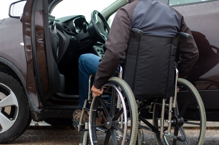 Governo de Minas amplia benefícios de IPVA e ICMS para veículos de pessoas com deficiência