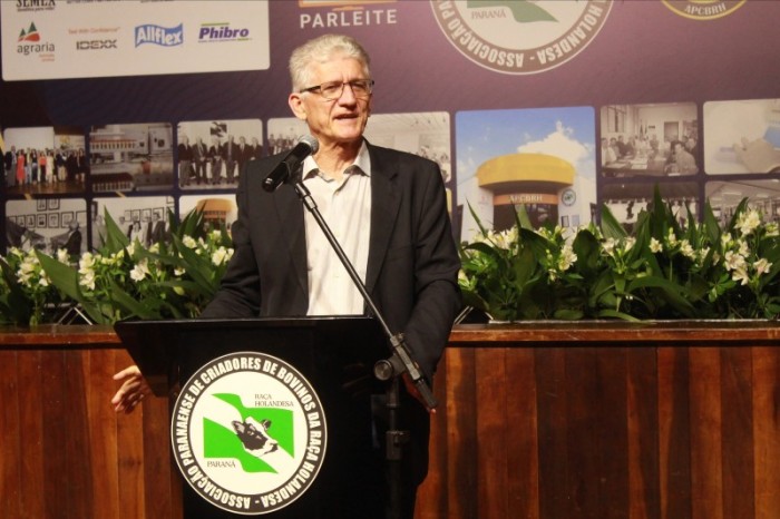 Premiação para criadores de bovinos valoriza investimentos da produção leiteira do Paraná