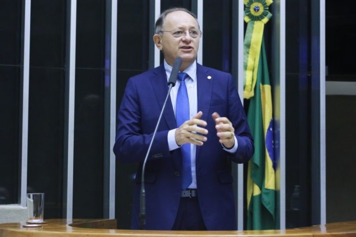 Projeto prevê direito de lactantes amamentarem o filho durante provas de concurso público