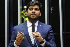 Projeto oferece assistência material a agricultores familiares