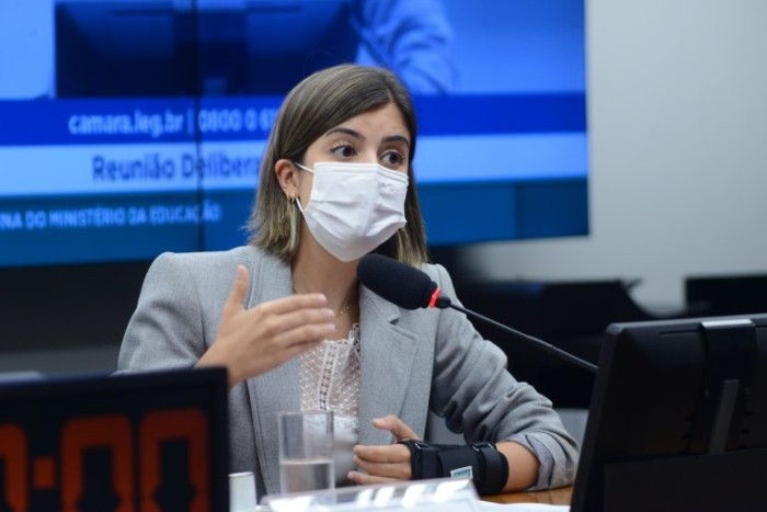 Projeto prevê impeachment para presidente que atentar contra realização de eleições
