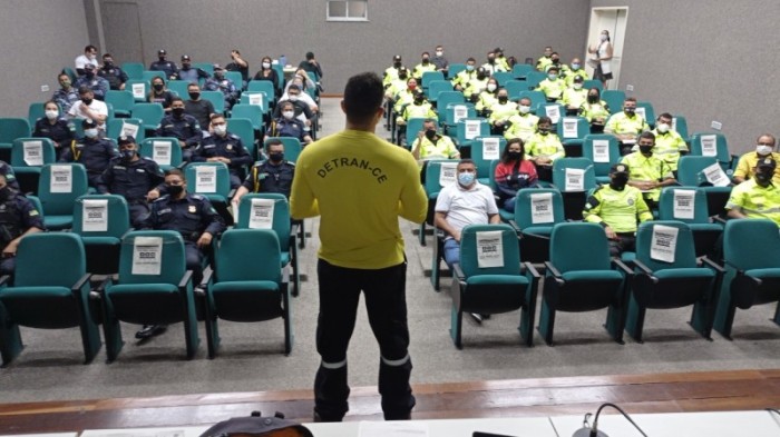 Detran-CE realiza curso de formação para agentes de trânsito e guardas municipais do Interior