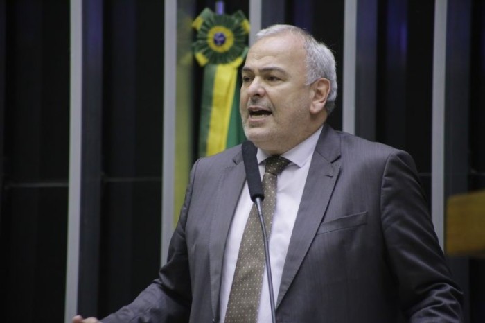 Projeto concede auxílio a paciente adulto sem renda e sem vínculos familiares