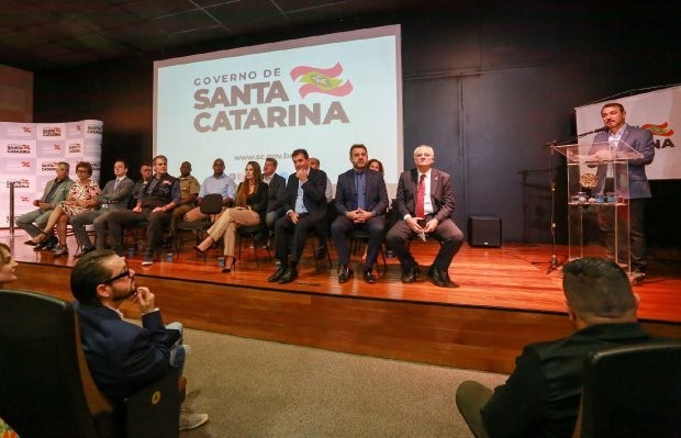 Com recursos de R$ 585 milhões, Governo do Estado anuncia investimento histórico na saúde