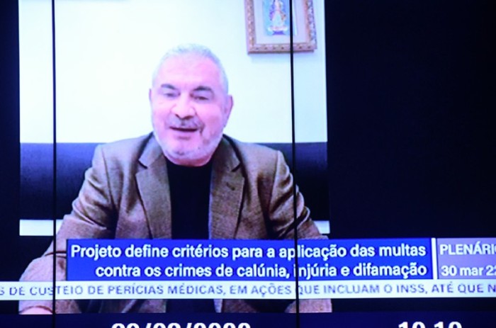 Adiada votação de aumento de penas para crimes contra a honra