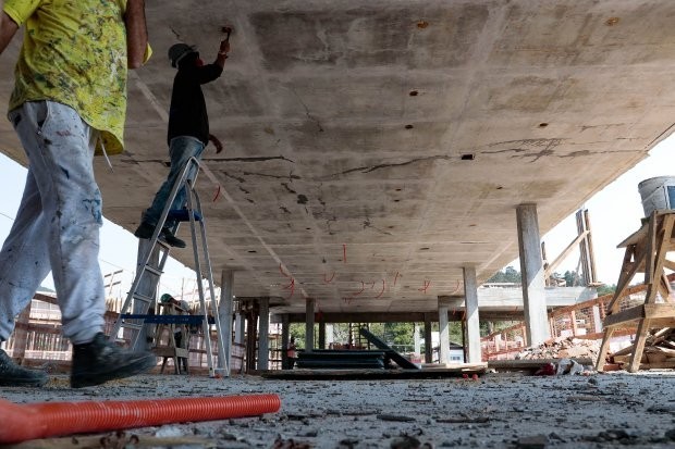 Joinville e Blumenau estão entre as 10 cidades que mais geraram empregos no país em 2022