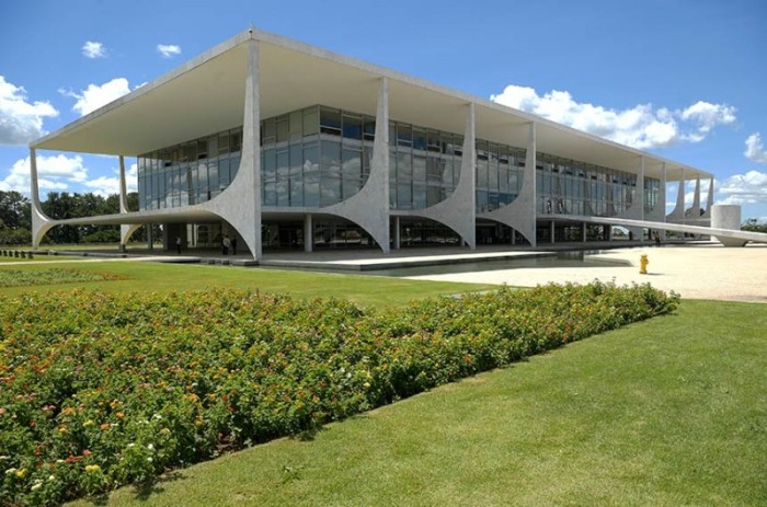 Agora é lei: sistema de protocolo judicial integrado facilita entrega de documentos