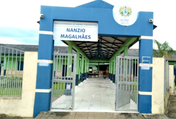 Educação avança com a reforma da escola Nanzio Magalhães