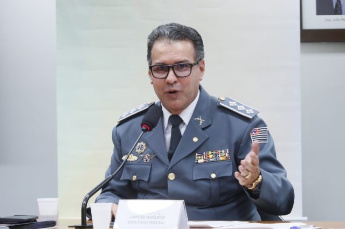 Projeto destina 85% do fundo de segurança pública para piso salarial de policiais