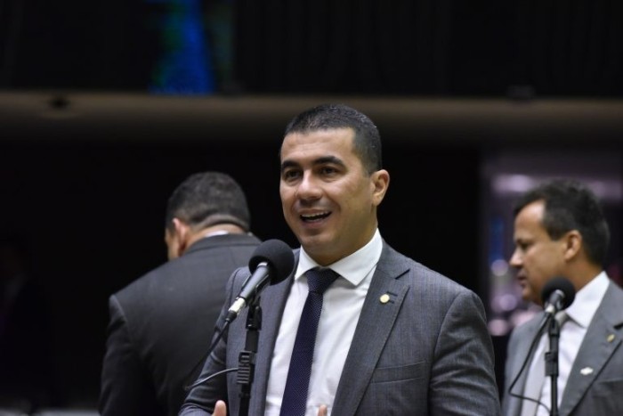 Proposta modifica regras para licença-prêmio no Distrito Federal