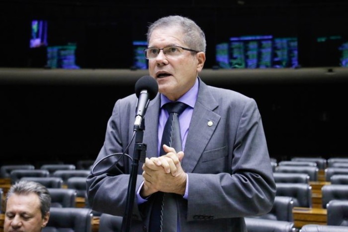 Projeto estabelece regras para controle da jornada do trabalhador rural