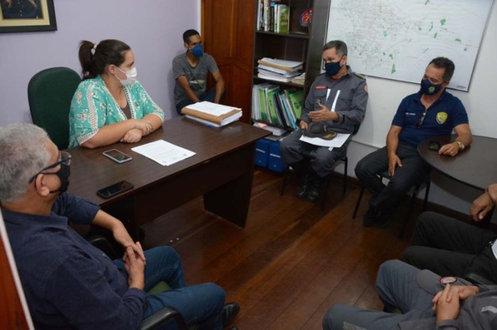 Semma discute com Bombeiros, Defesa Civil e Guarda Municipal prevenção e combate a incêndios no município