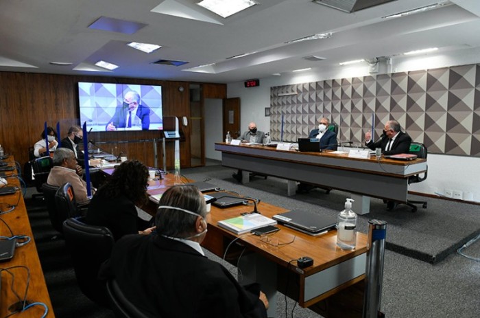 Participantes de sessão especial defendem estímulo à homeopatia e fim do preconceito