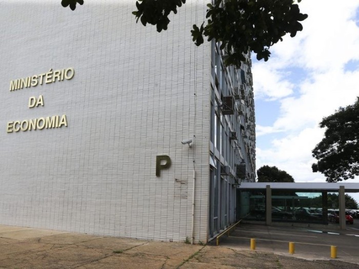 Congresso deve receber até sexta-feira proposta de diretrizes orçamentárias para 2023