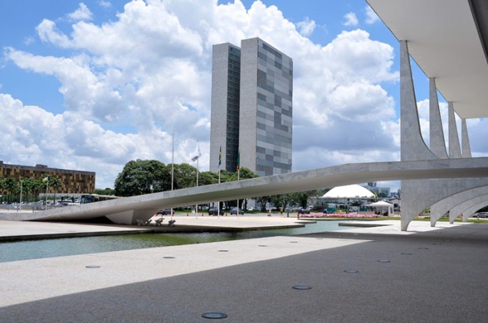 Governo tem até sexta para enviar projeto da LDO de 2023 ao Congresso