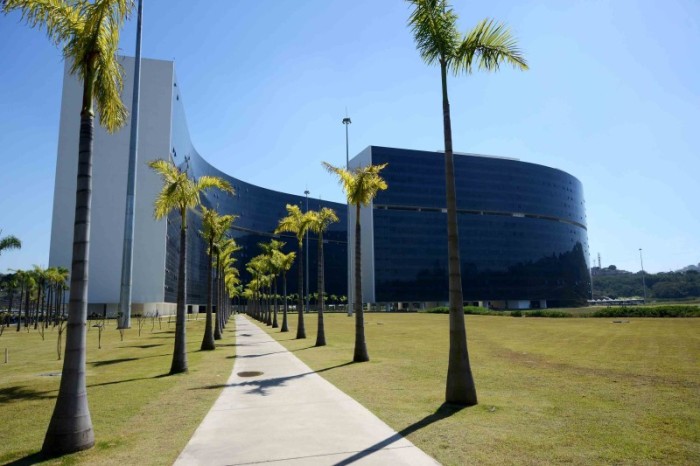 Reajuste de 10,06% concedido a todos os servidores estaduais de Minas será pago em maio