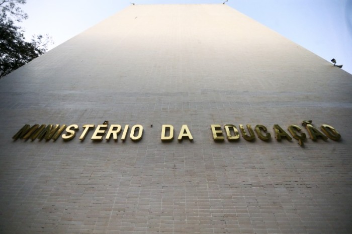 MEC lança plataforma virtual para formação de professores