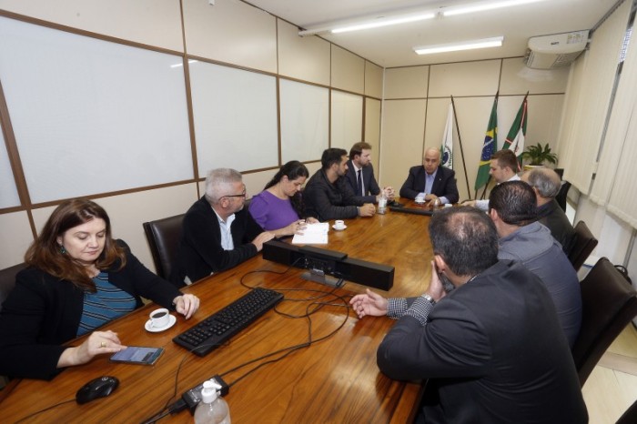 Estado discute panorama da dengue no Paraná com secretarias municipais de Saúde