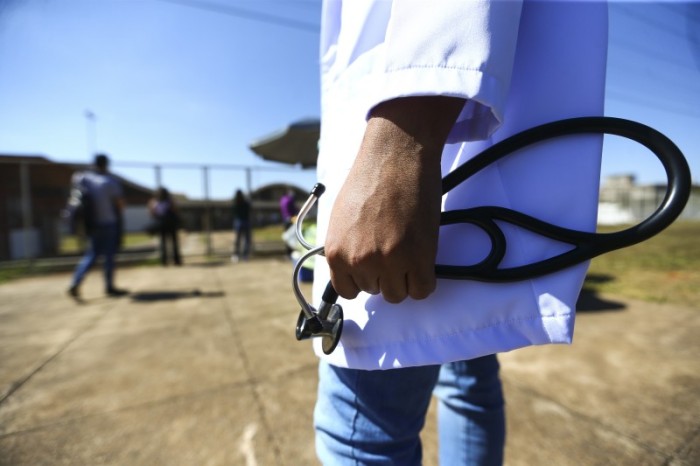 Governo anuncia contratações do programa Médicos Pelo Brasil