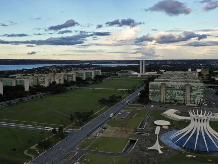Governo reserva R$ 11,7 bilhões para reajuste de servidores em 2023
