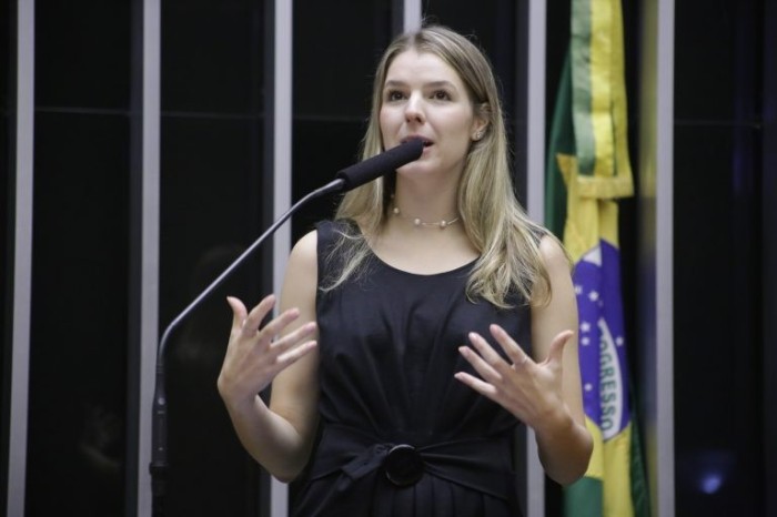 Projeto regulamenta atividade de apoio a crianças hospitalizadas