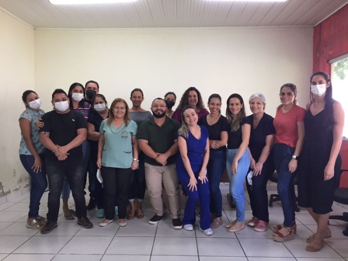 Saúde do Acre capacita profissionais do Hospital João Câncio Fernandes sobre diretrizes clínicas
