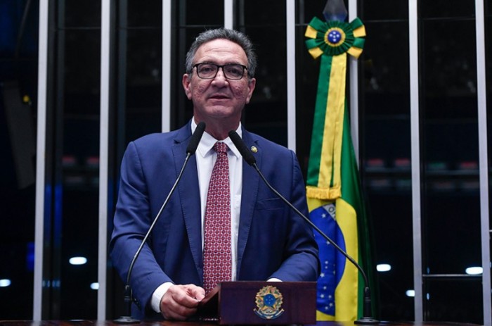 Lucas Barreto pede liberação de recursos para municípios amapaenses