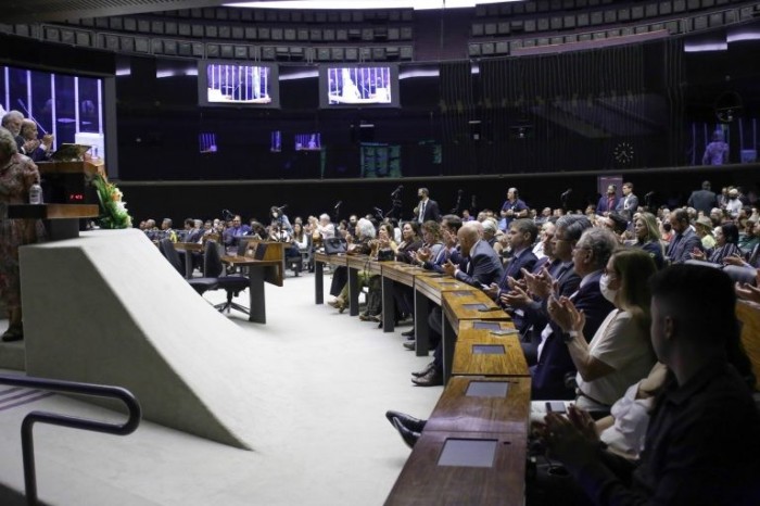 Deputados apontam desafios para a modernização de Brasília