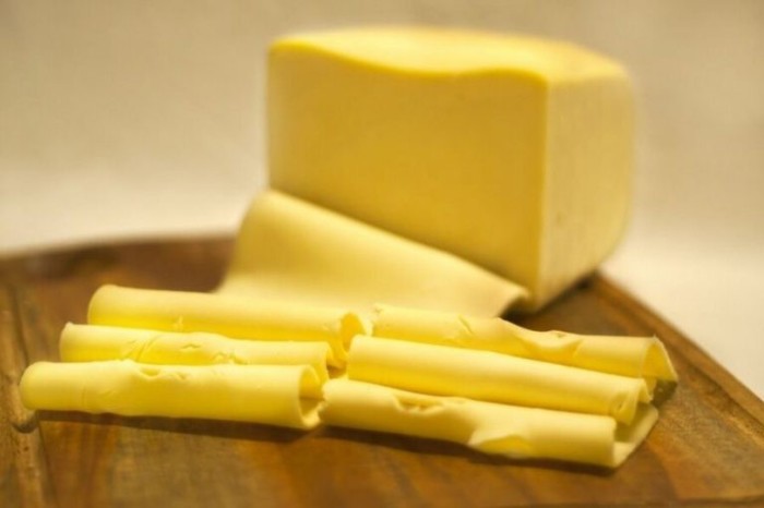 Projeto anula resolução que reduziu a zero o Imposto de Importação sobre queijo muçarela