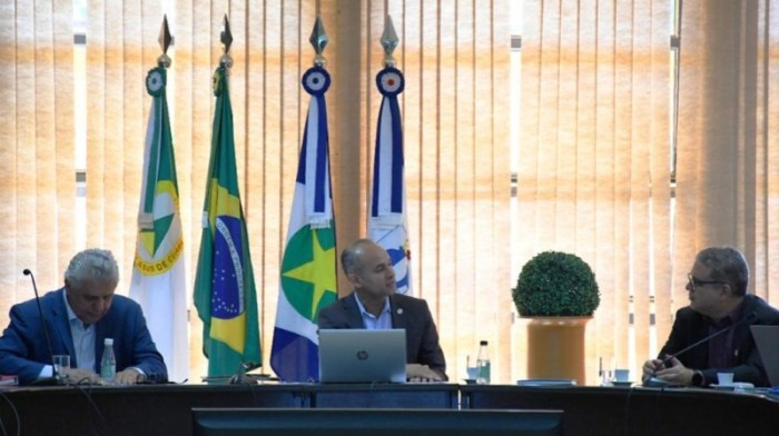 Governo de MT amplia parceria com a UFMT para incentivo à atividade de pesquisa