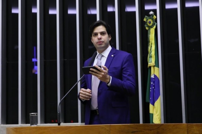 Projeto exclui incidência de bandeira tarifária em fontes eólica e solar da geração distribuída