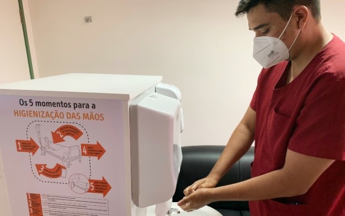 Projeto interativo no HGWA utiliza carrinho para abordar