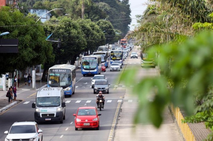Veículos com finais de placa 45 a 65 podem ter descontos no IPVA até esta segunda-feira (25)