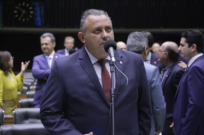 Proposta exige notificação prévia do locatário sobre o reajuste no aluguel