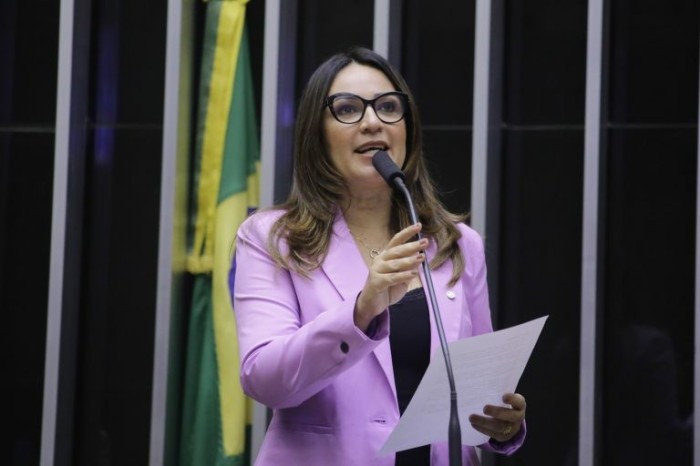 Proposta prevê isenção fiscal para gerador elétrico adquirido em razão de tratamento domiciliar de saúde