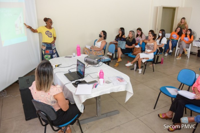 Equipe do Crav participa de formação promovida pela Secretaria Estadual de Política para Mulheres