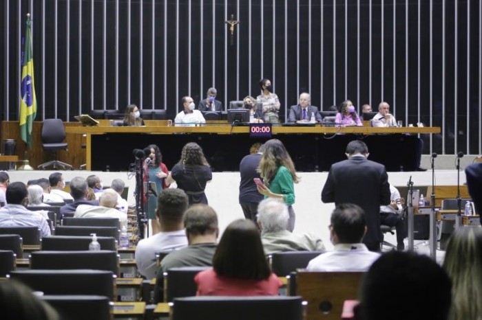 Deputados defendem prevalência do caráter público da Embrapa