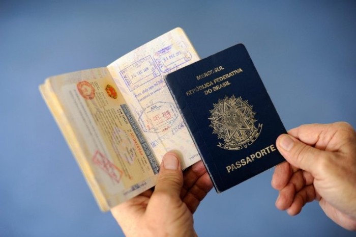 Proposta prevê isenção da taxa para passaporte aos estudantes carentes