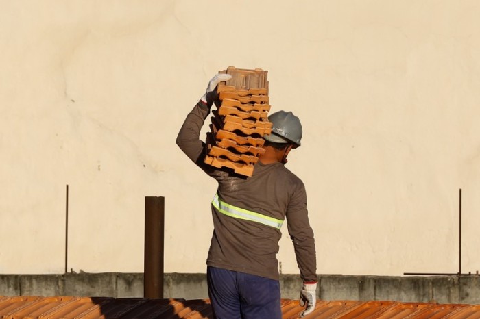 Confiança da construção atinge maior nível desde janeiro de 2014