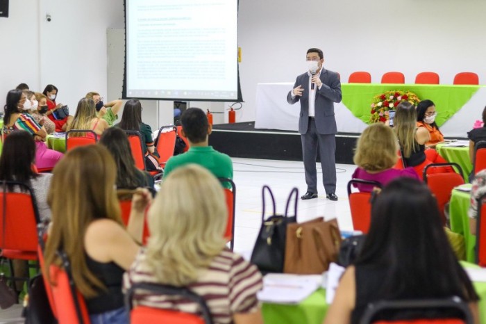 Seduc realiza formação sobre escrituração, monitoramento e regularização das escolas