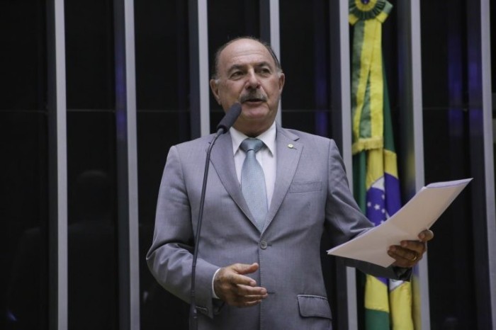 Câmara aprova urgência para três projetos e encerra votações desta quarta-feira