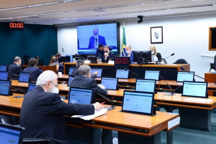 Conselho de Ética instaura processos contra seis deputados