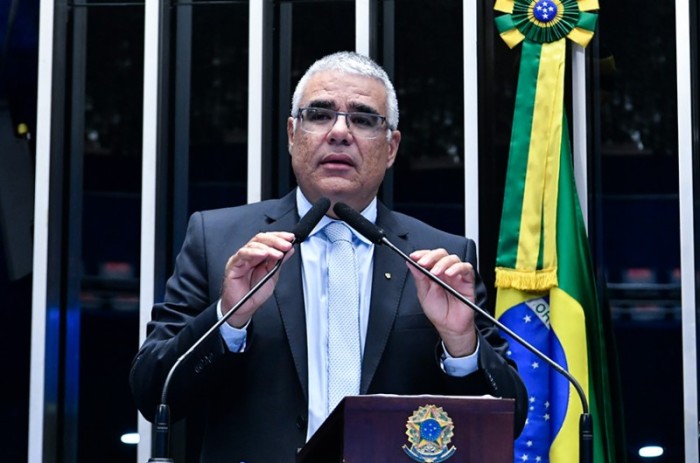 Girão comemora investigação da compra de respiradores do Consórcio Nordeste